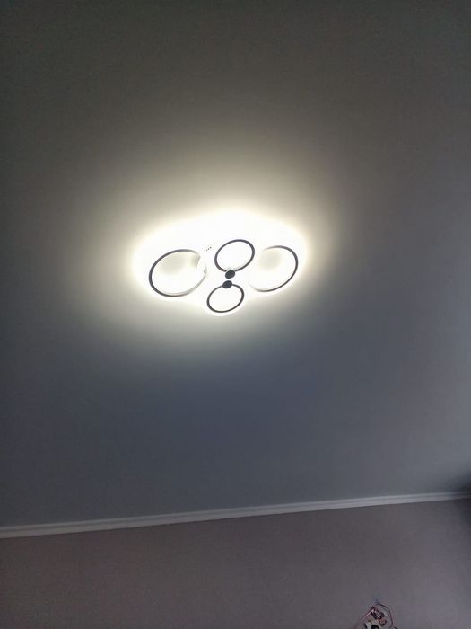 Продам люстру в хорошем состоянии