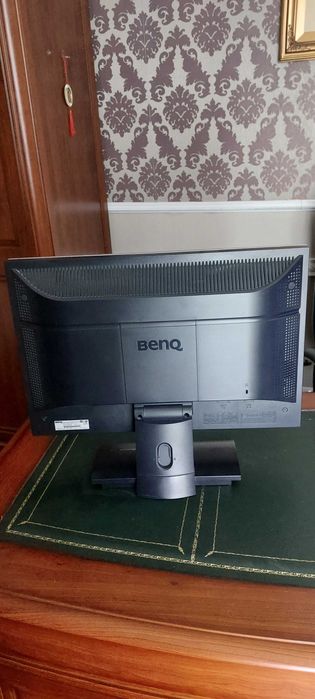Монитор BenQ 22 диагональ