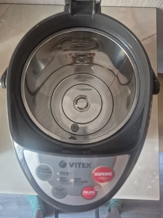 Продам термопот 3,3л