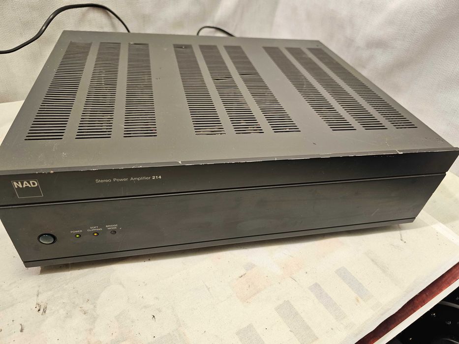 Final NAD 214 2x80W 8ohm