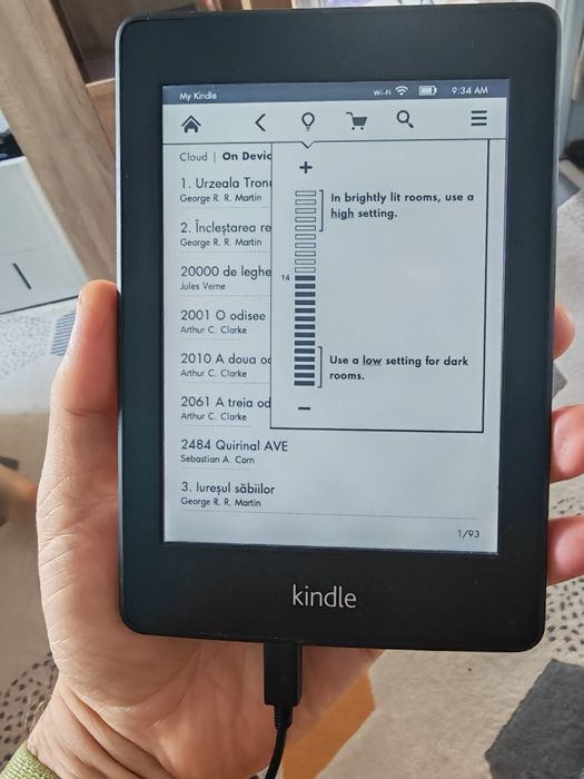Ebook reader Kindle Paperwhite iluminat  700 cărți în română