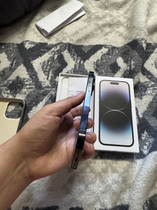 Продам iPhone 14 pro