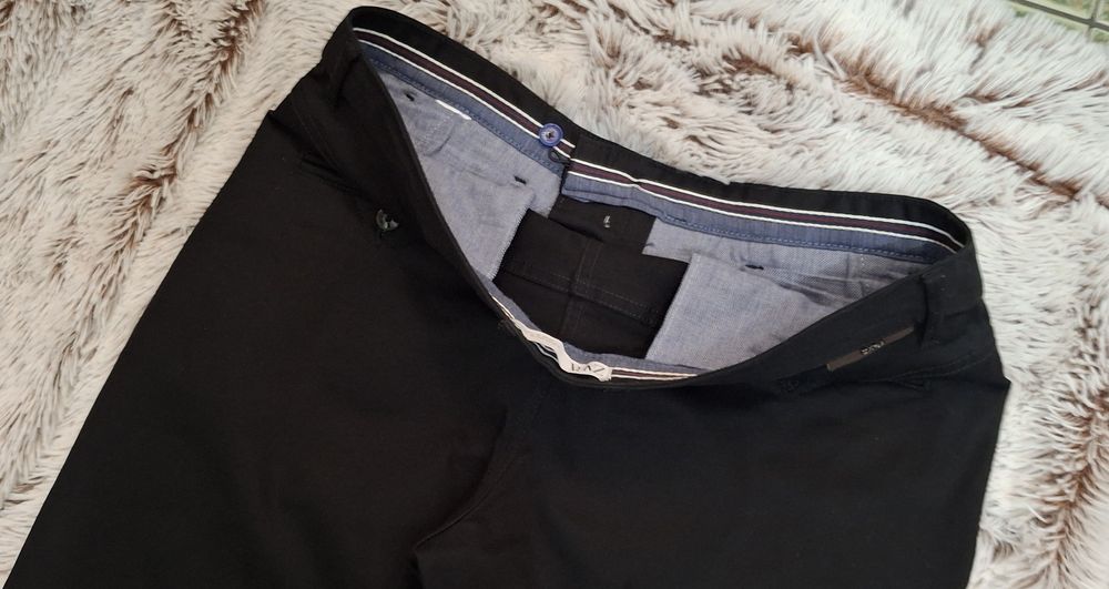 Pantaloni bărbați Zara men ,marimea 34 ,noi fără etichetă.