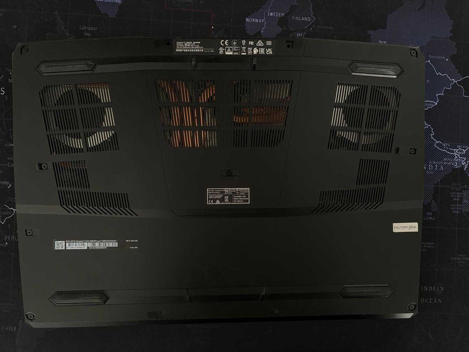 Laptop Gaming MSI GP76 i7 RTX 3070 + Accesorii (Mouse, Căști, Cooler)