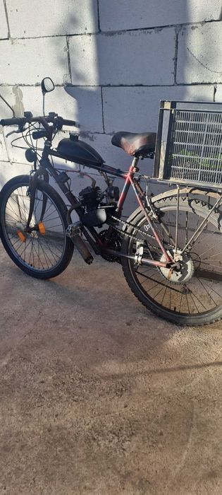 Bicicleta cu motor