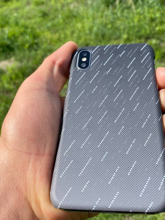 iPhone Xs  Radnoy       256/81  LLA