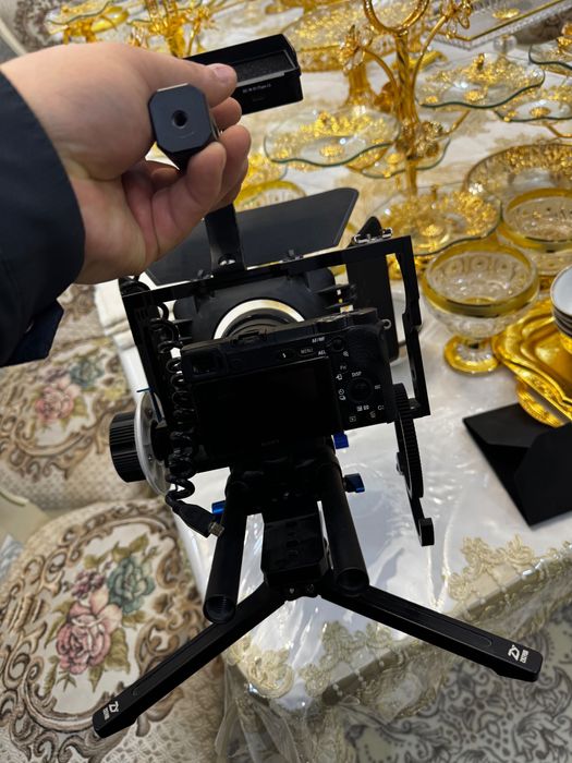 Sony a6500 rig mate box va manitor birgalikda sotiladi aloqaga chiqing