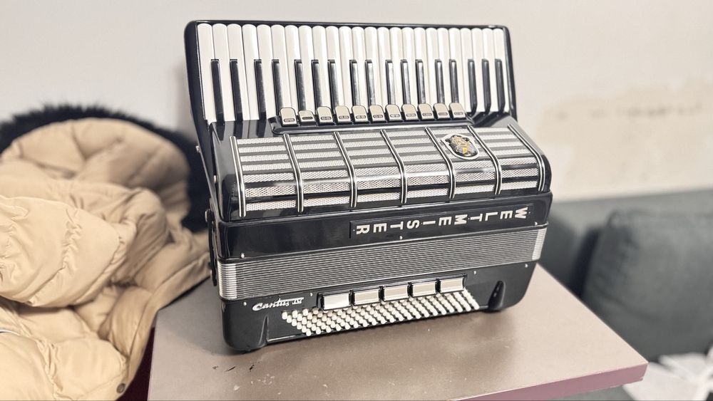 Acordeon Weltmeister Cantus 4