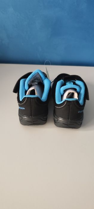 Нови детски обувки