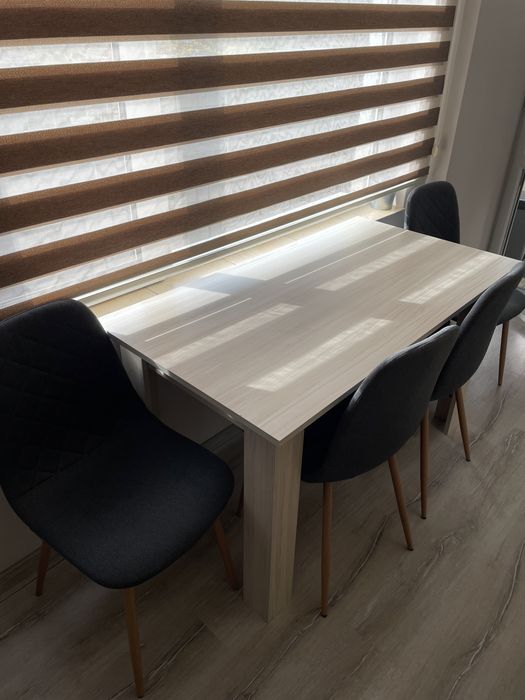 Кухненска маса със столове