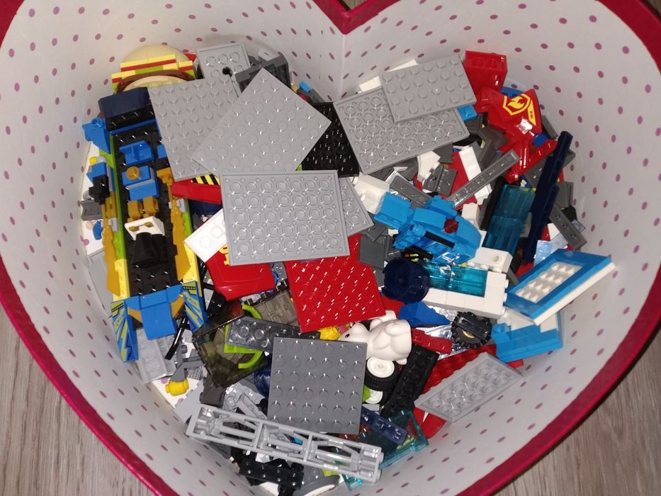Много Лего кубиков