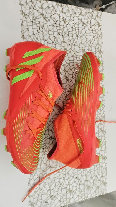 Ghete de fotbal cu crampoane Adidas Predator 44