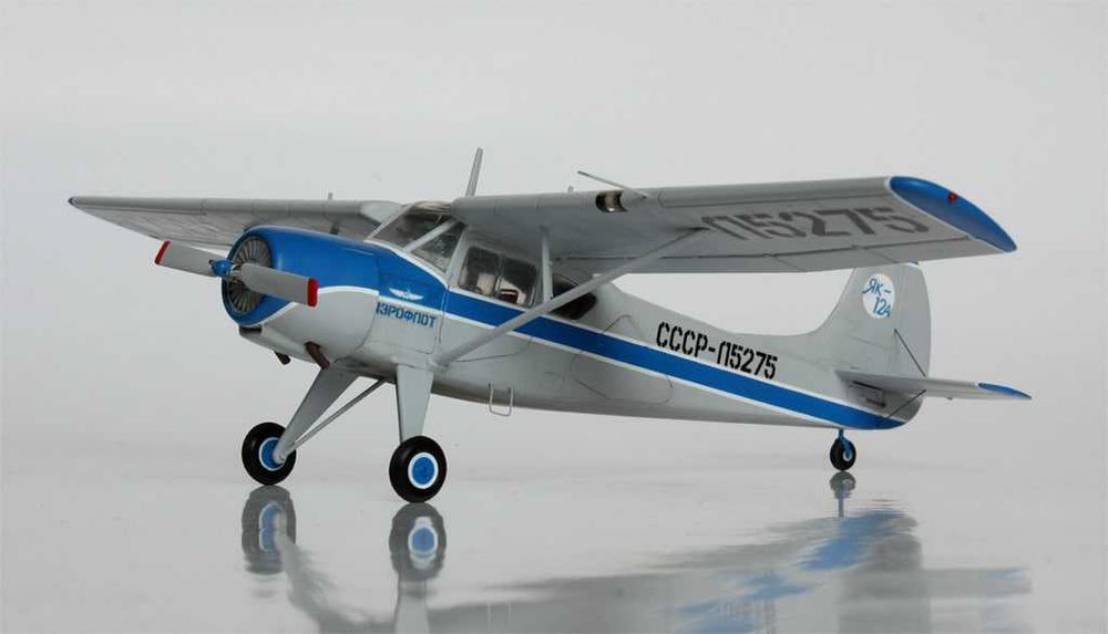 Сборная модель самолета Як-12 (Амодел, 1:72)