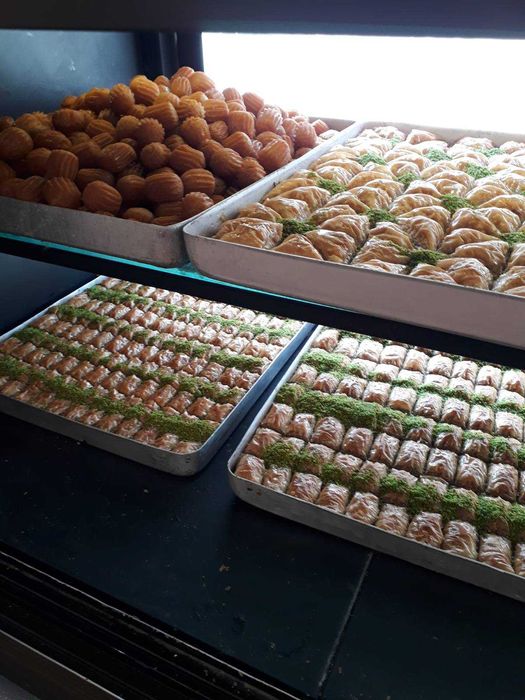 Баклава и толумби от Турция.