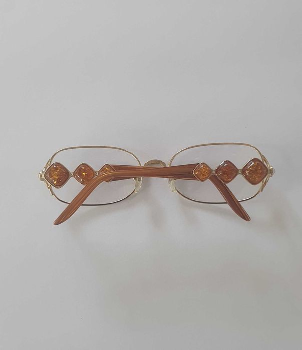 Дамски рамки в златист цвят