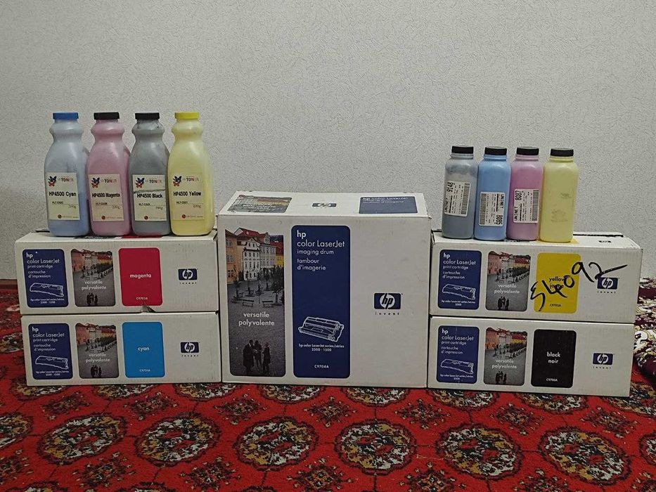 Компьютер кушимча ускуналари билан сотилади