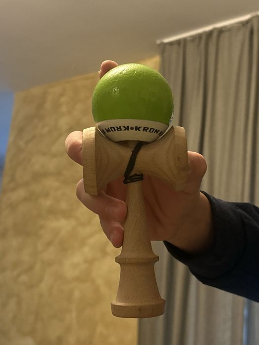 kendama krom pop