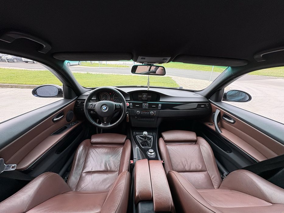 Vand Bmw e90 2.0 d M-Pack Proprietar