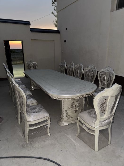 Срочно стол стул сотилади