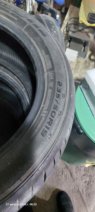 Шина 235 50 R19 чирри заводской