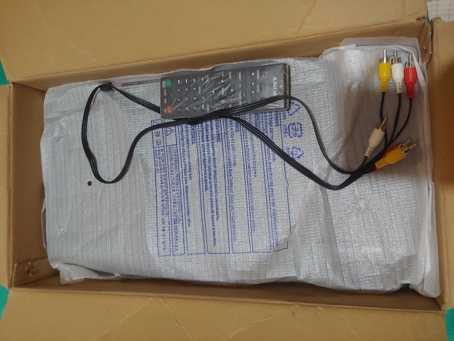 Продаеться dvd плеер