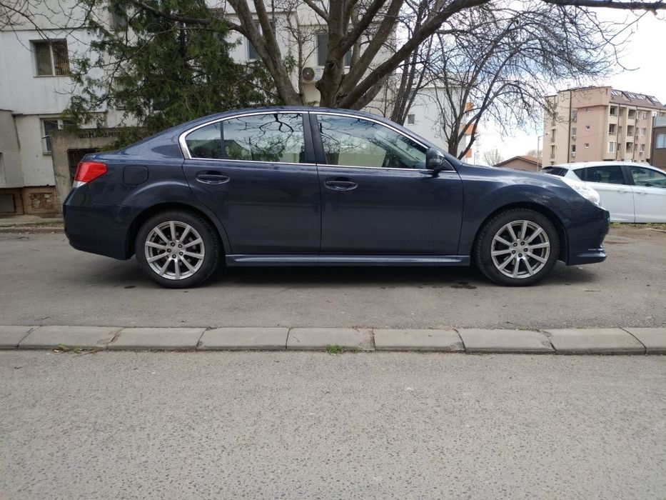 Subaru Legacy 2.5 i ,Реални 215К км.