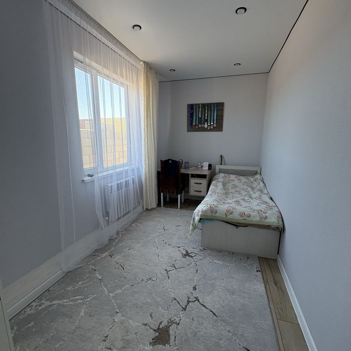 Продам дом в 12 Б мкр