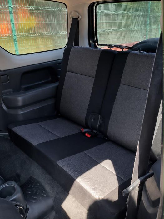 Suzuki Jimny 2010 1.5 L diesel 4 x 4 greu+usor fara rugina perfect functionala accept variante la 5500 euro