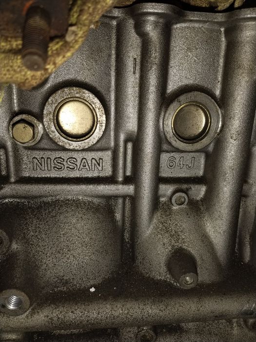 Продам запчасти  Nissan 64 J