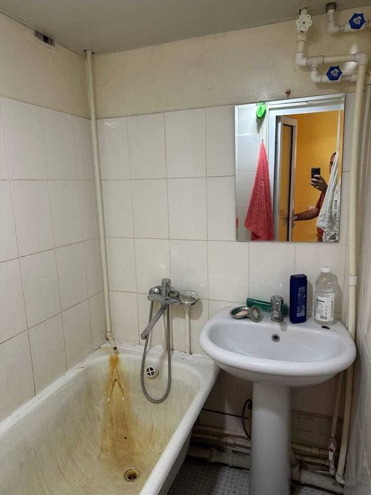 4х комнатная квартира с новым ремонтом на районе Супера