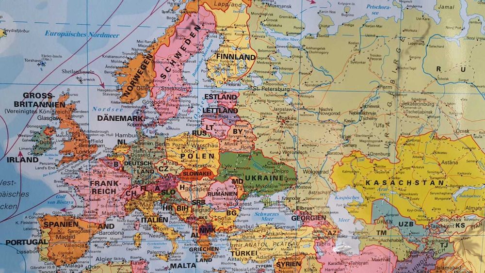 Harta Lumii 137 x 89cm in Limba engleza sau germana calitate deosebita