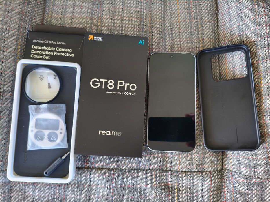 REALME GT 8 PRO в гаранция от Технополис 16GB RAM/512GB ROM