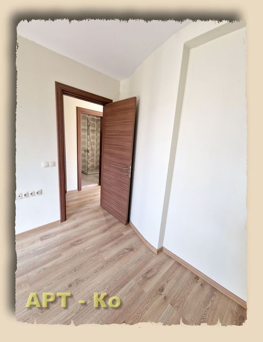 Дава се под наем Офис в Перник, Център - 80 кв.м за 409 € - Снимка #12