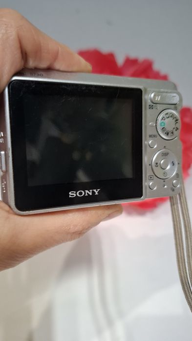 Компактен дигитален фотоапарат камера Sony S730