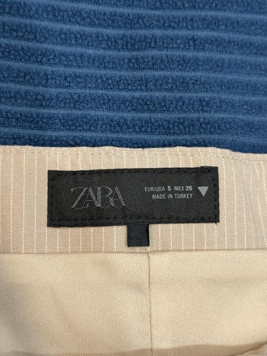 Топ без презрамки Zara