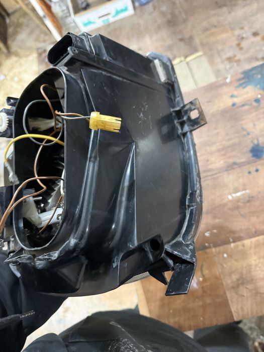 Фара приора 1 левая оригинал бош