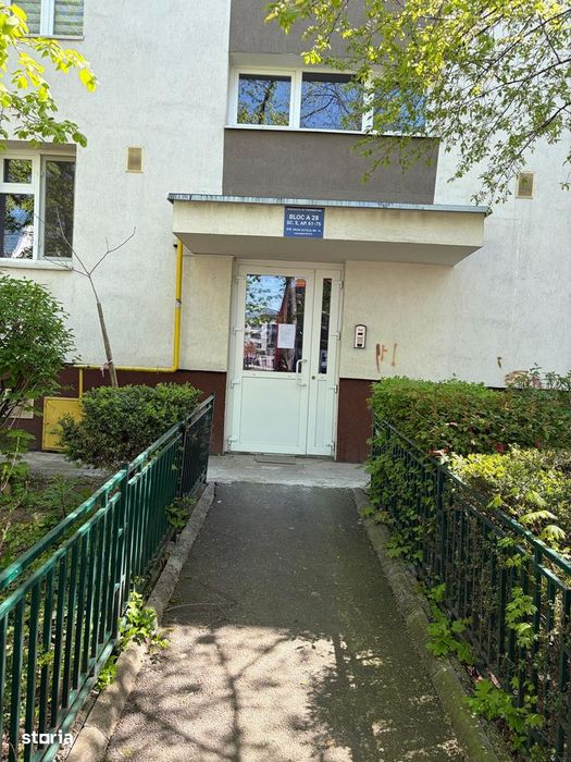 Apartament 3 camere decomandat  Etaj 3