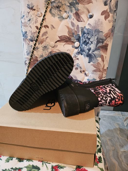 Ugg Graffity Limited Edition