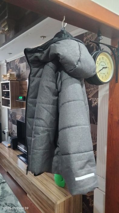Продам куртку пуховик на подростка