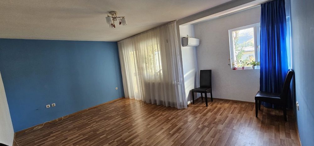 Garsoniera, zona Nord, mansarda