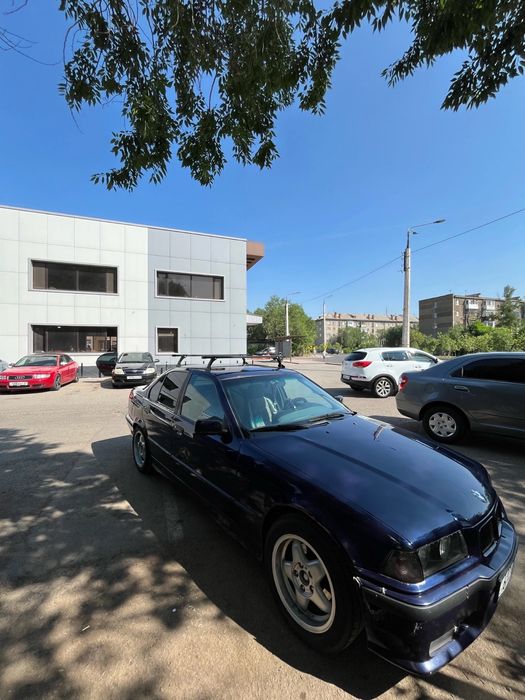 Продам бэху е 36 318i