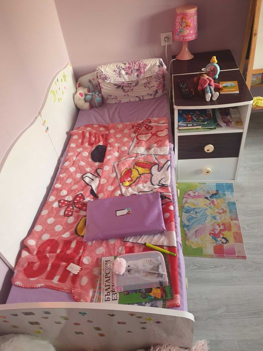 Гардероб с легло