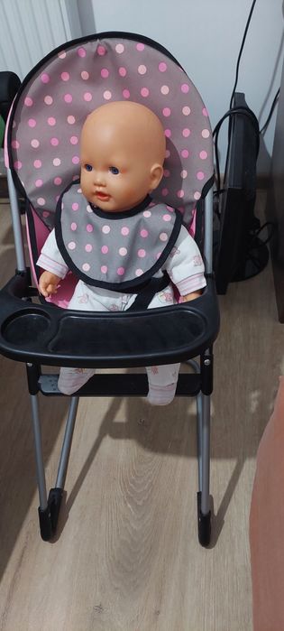 Детска играчка- столче за хранене и бебе