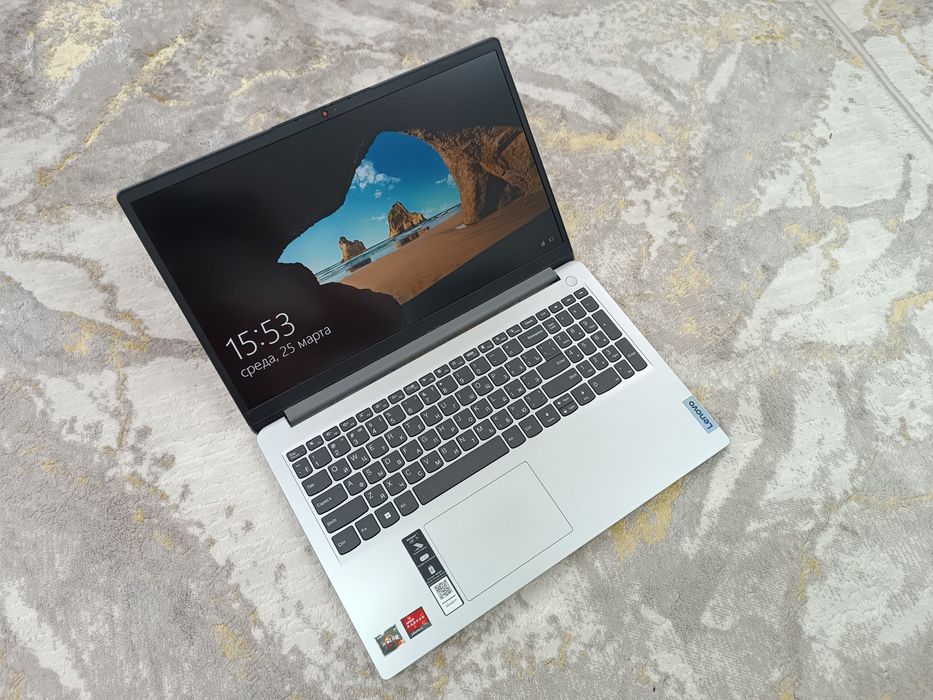 НОУТБУК Lenovo RYZEN 3 Современный.