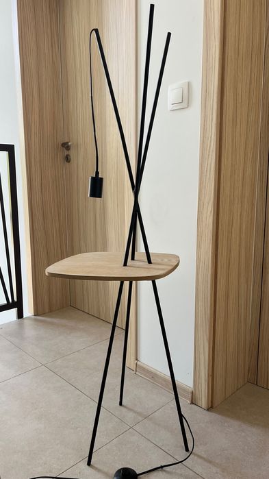 Модерен подов лампион