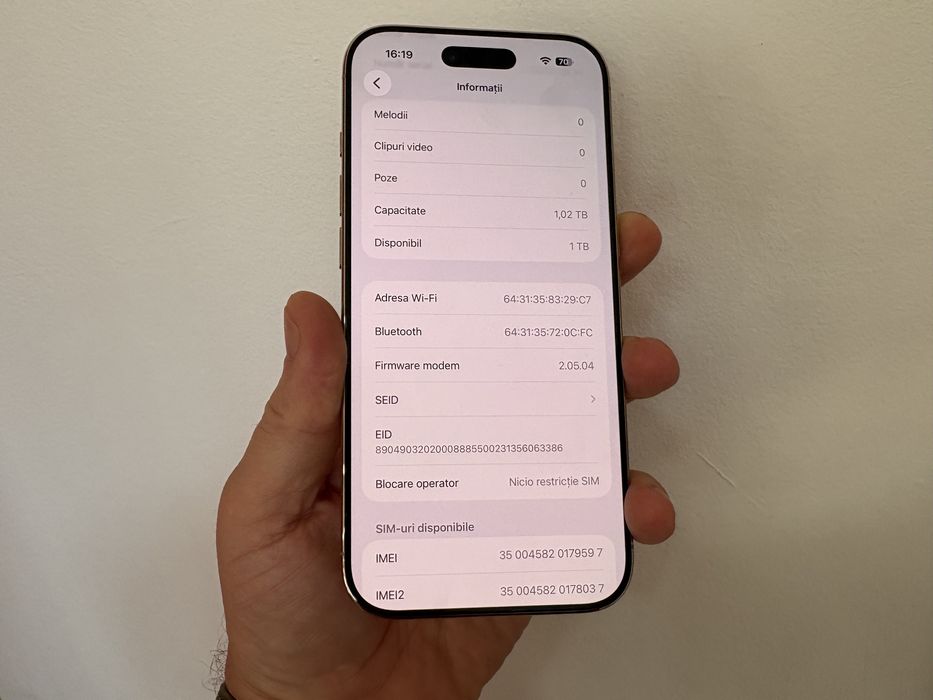 iPhone 17 Air, 1TB, Light Gold, la cutie