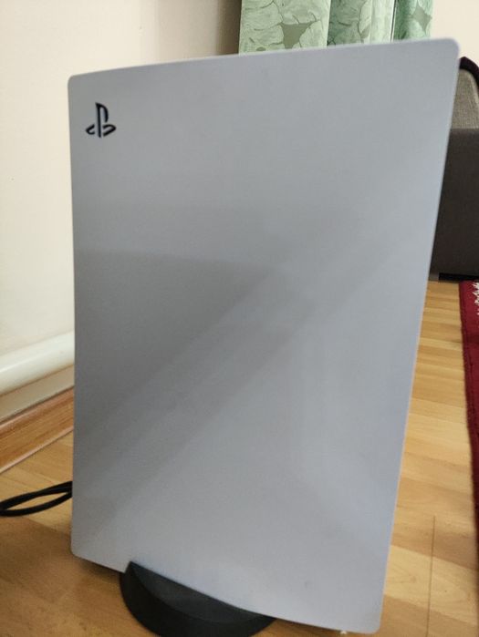 Продам Playstation 5