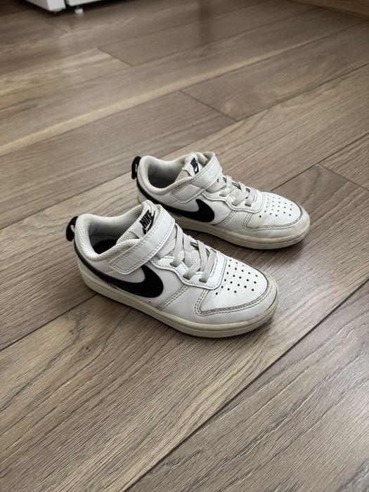 Adidasi Nike ( pantofi)