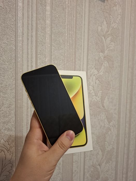 Продам IPhone 14