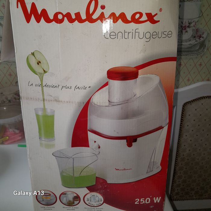 Соковыжималку продам